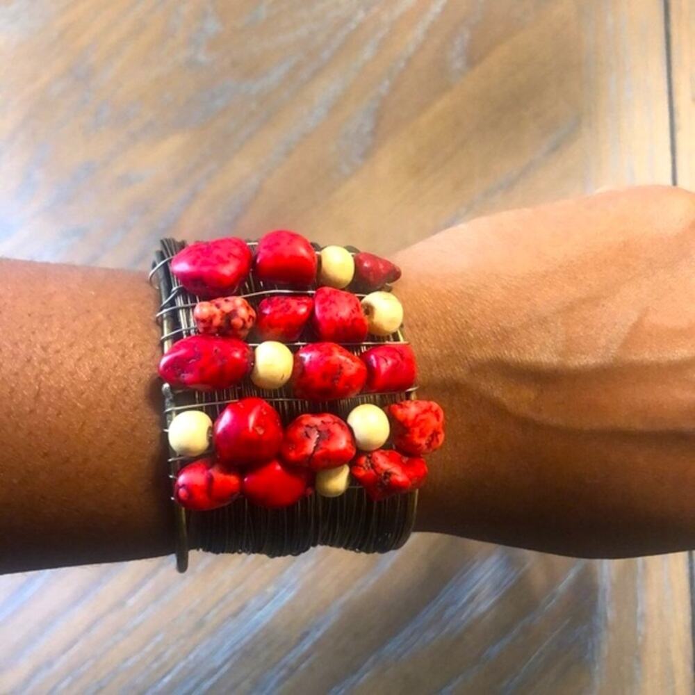 Francesca's Collections Gold Brass Wire Cuff with Red & White Stone